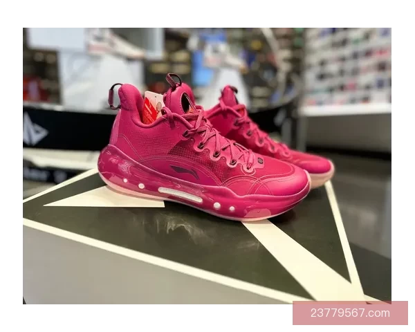 淘宝网nba篮球鞋，挑花眼！这些宝藏款值得入手 